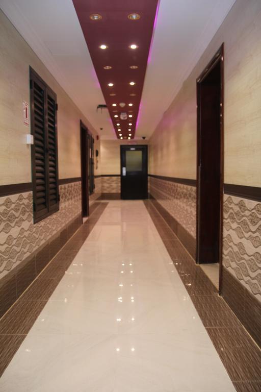 Sutchi Hotel Dubai Exterior foto